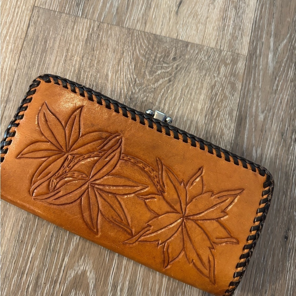 Lot of Vintage wallets & makeup bags Christian  Soriano / Yoobi/Inlayed Leather - Picture 7 of 10
